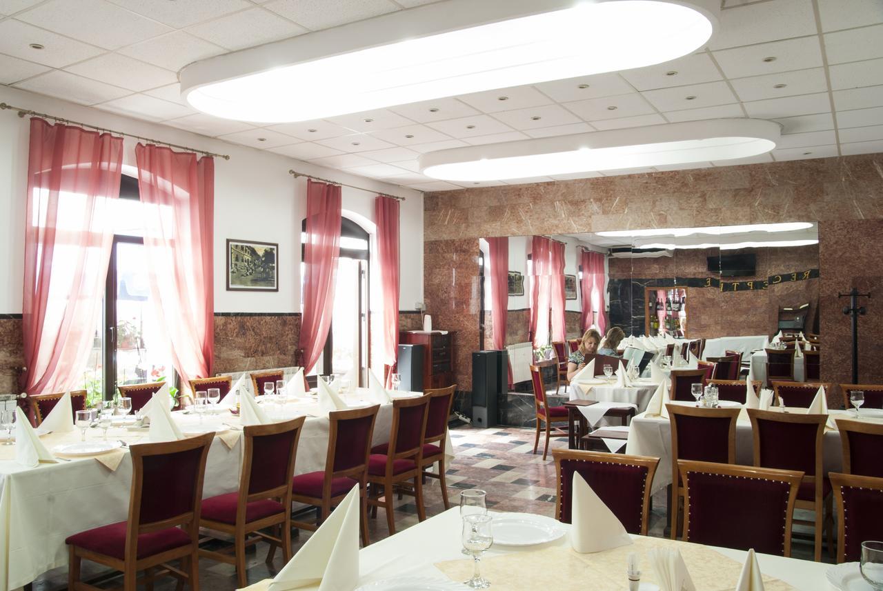 Hotel Dacia Lugoj Exterior foto